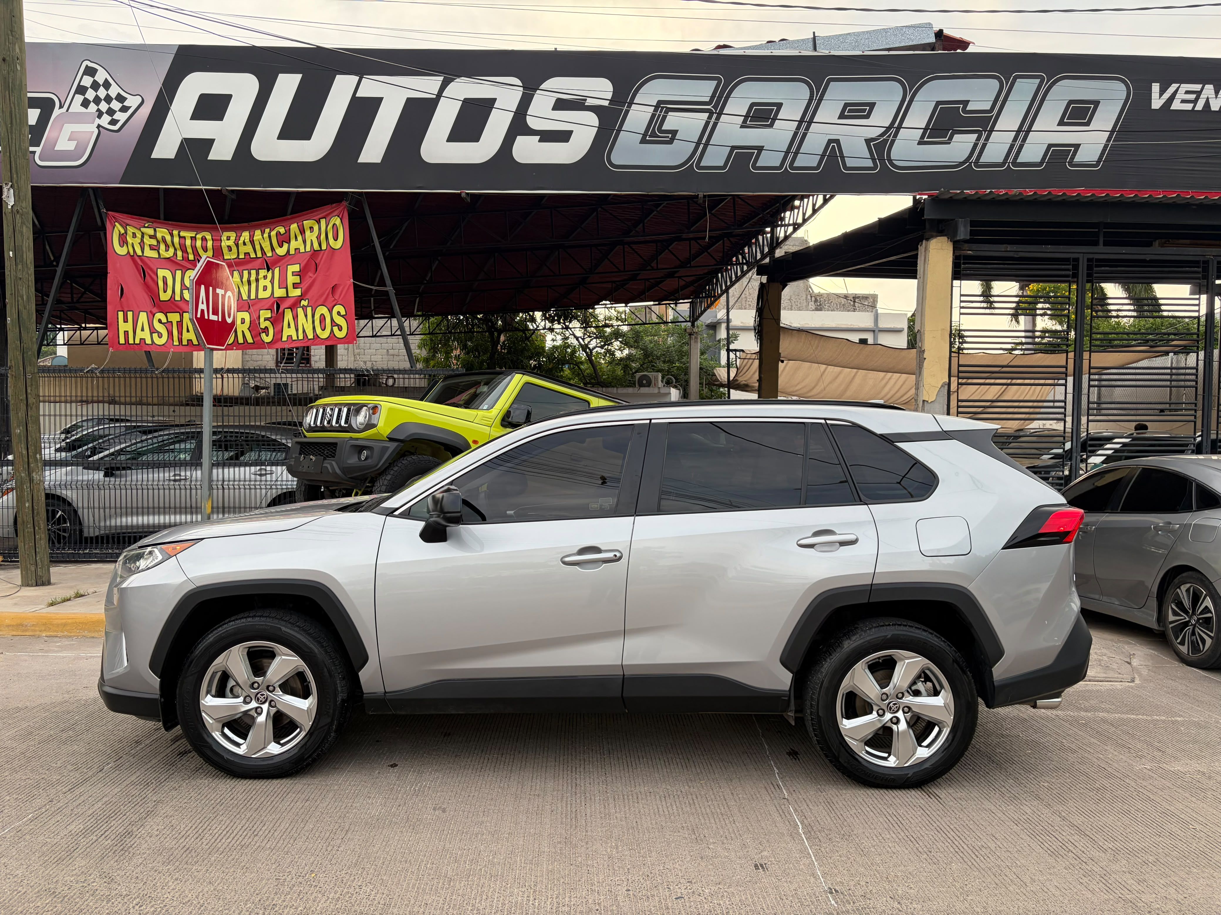 TOYOTA RAV 4