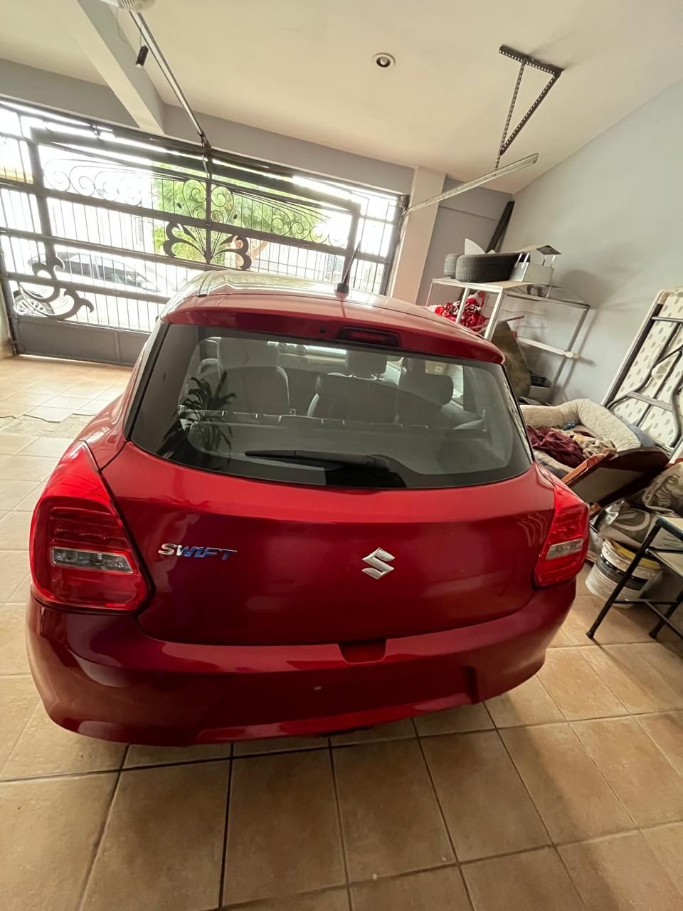 SUZUKI SWIFT GLS STD