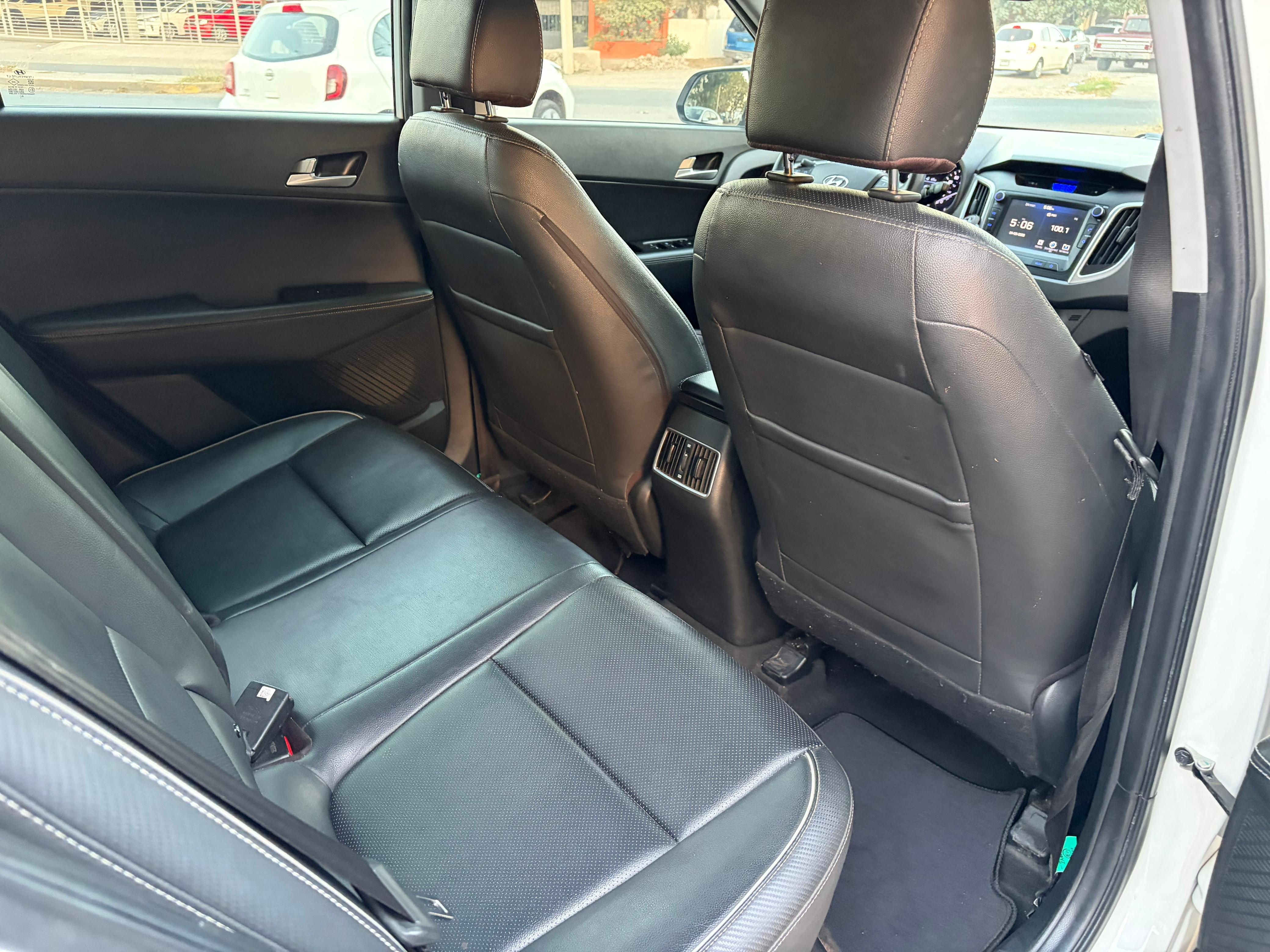 HYUNDAI CRETA LIMITED