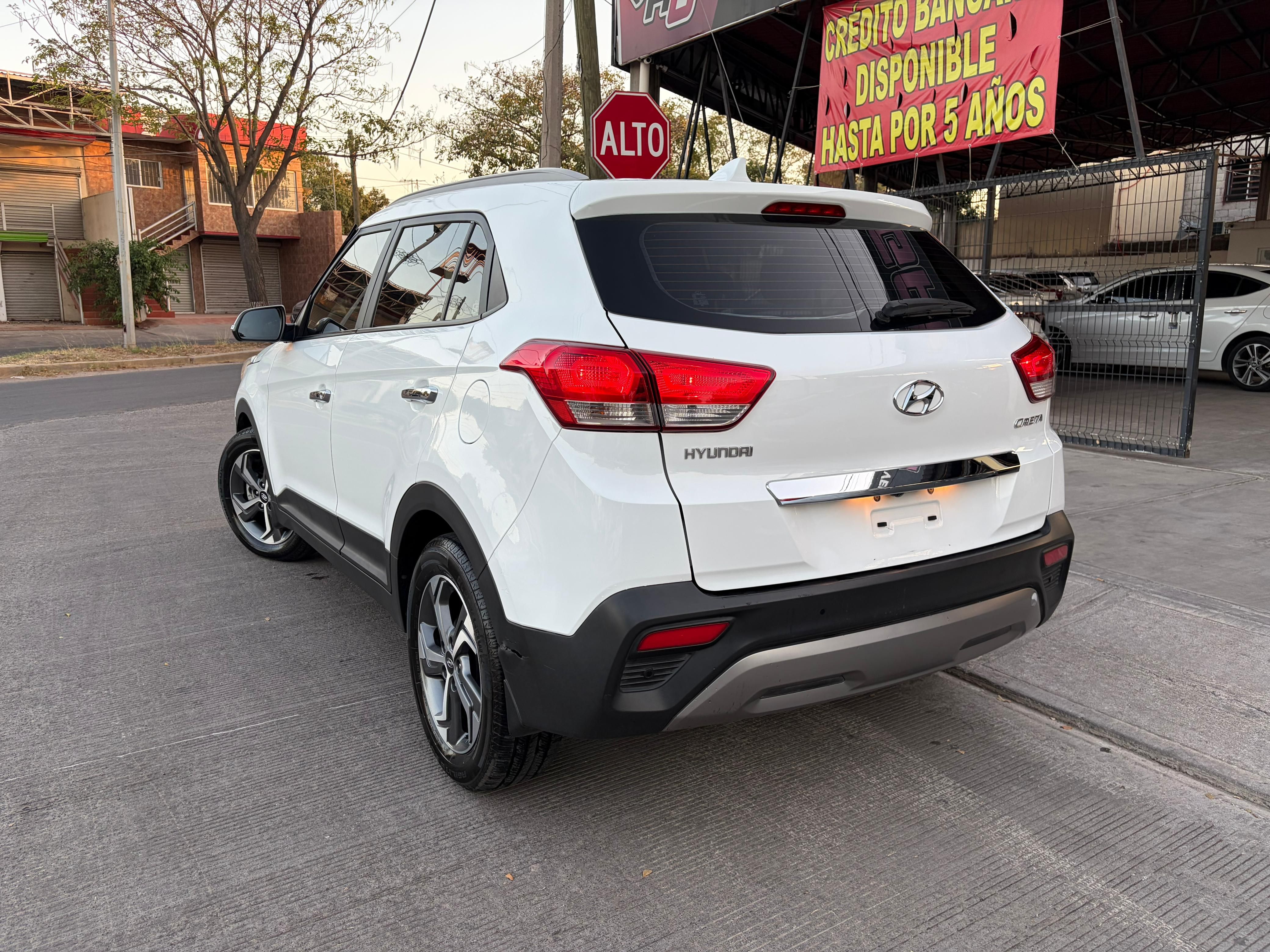 HYUNDAI CRETA LIMITED