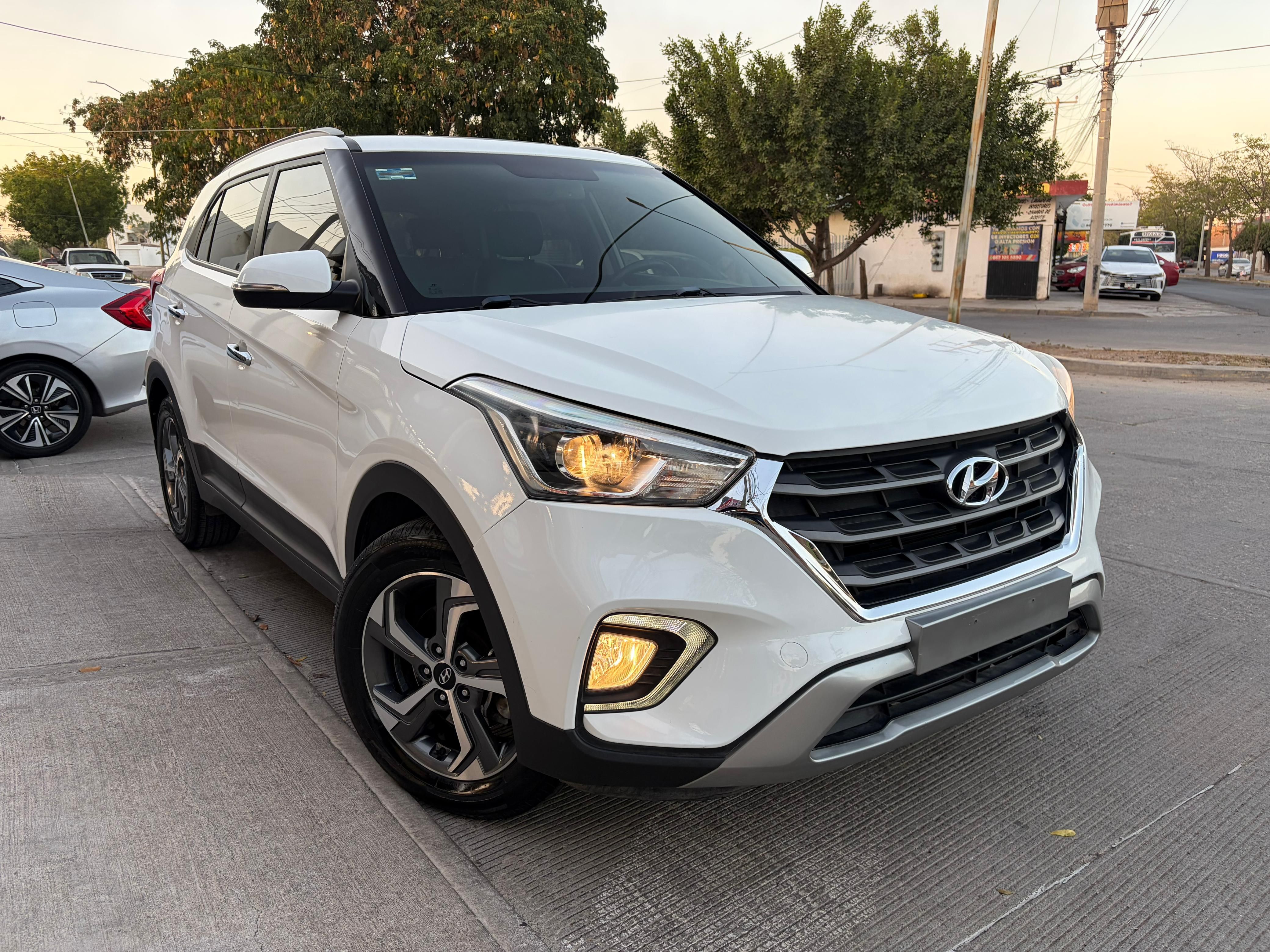 HYUNDAI CRETA LIMITED