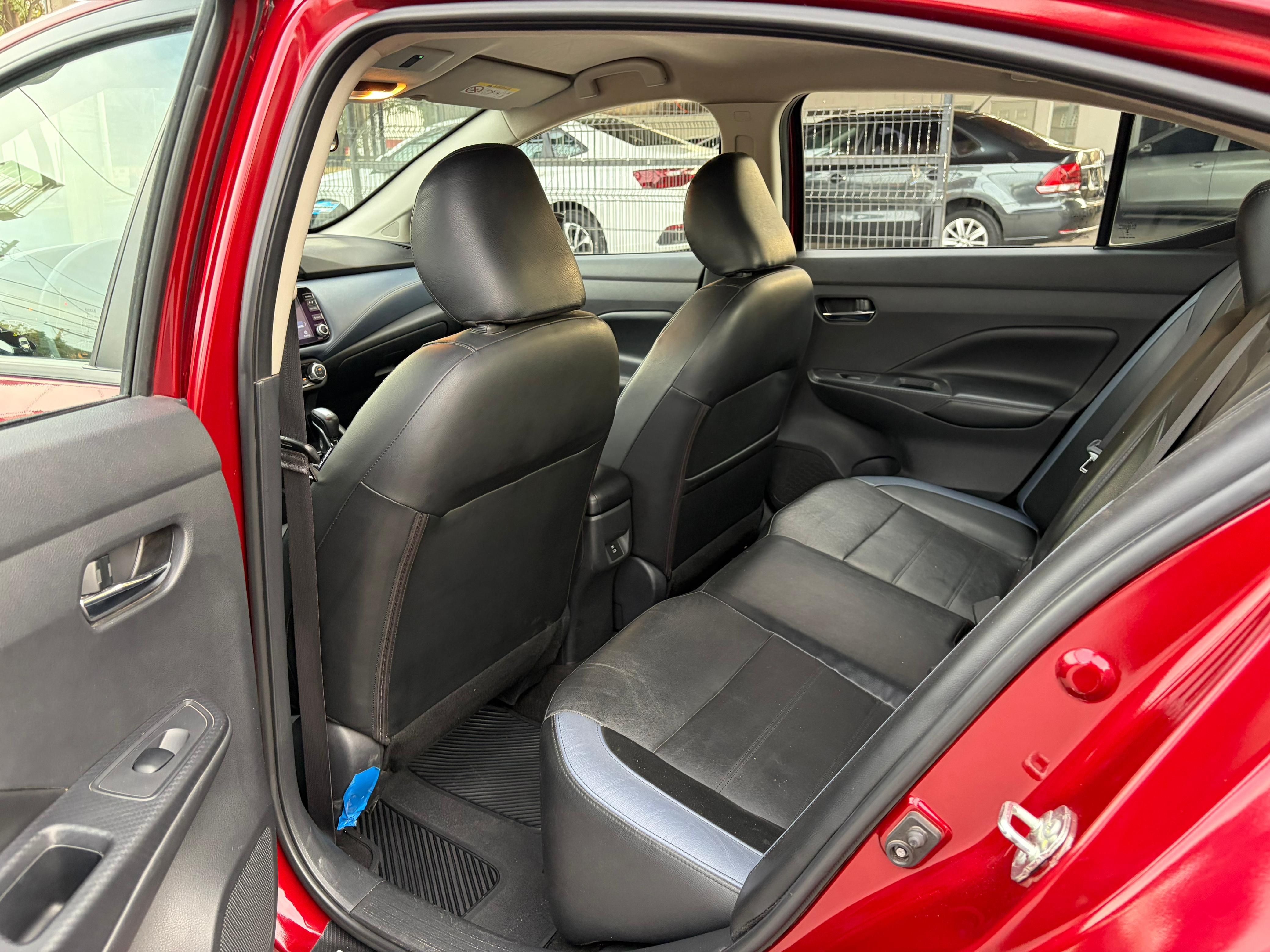 NISSAN VERSA