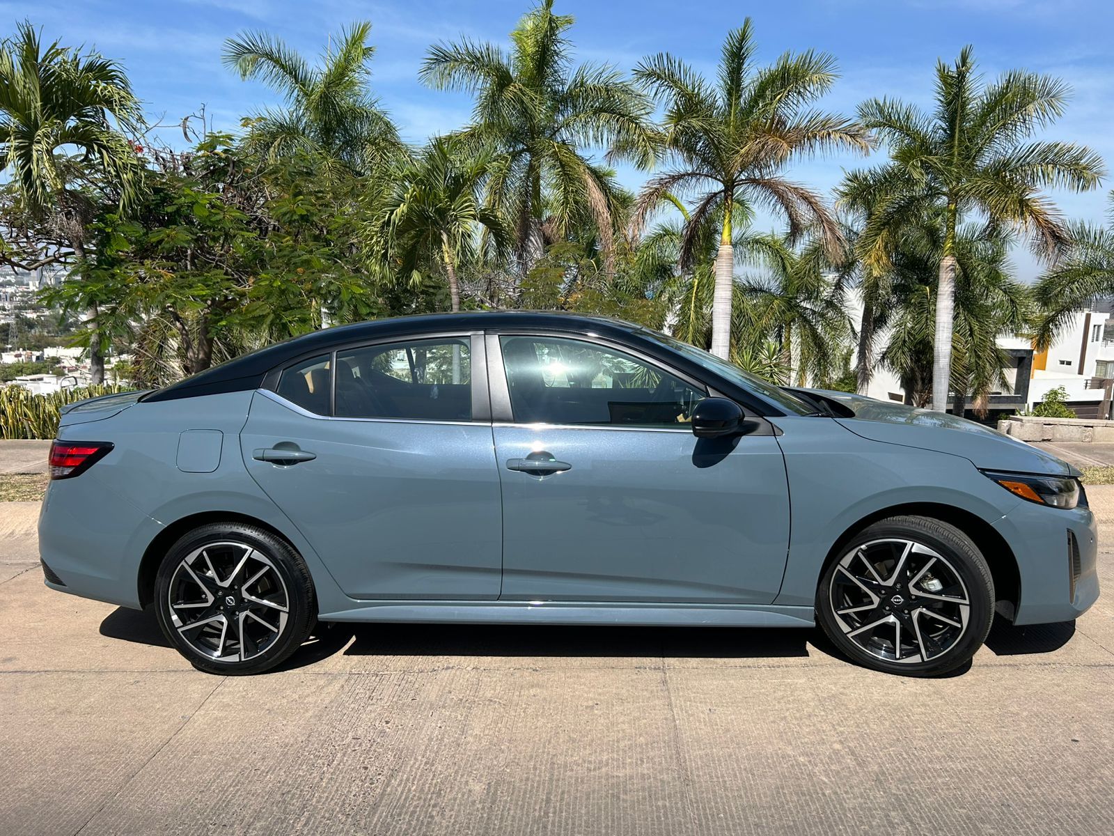 NISSAN SENTRA