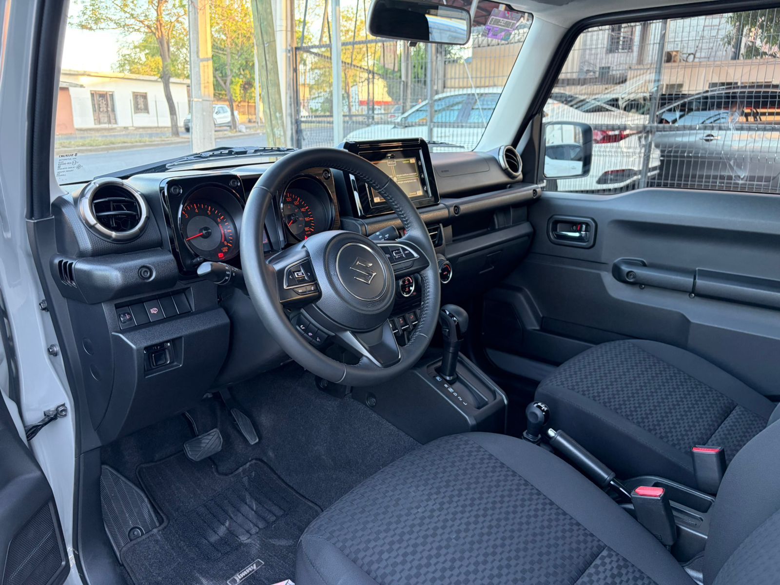 SUZUKI JIMNY