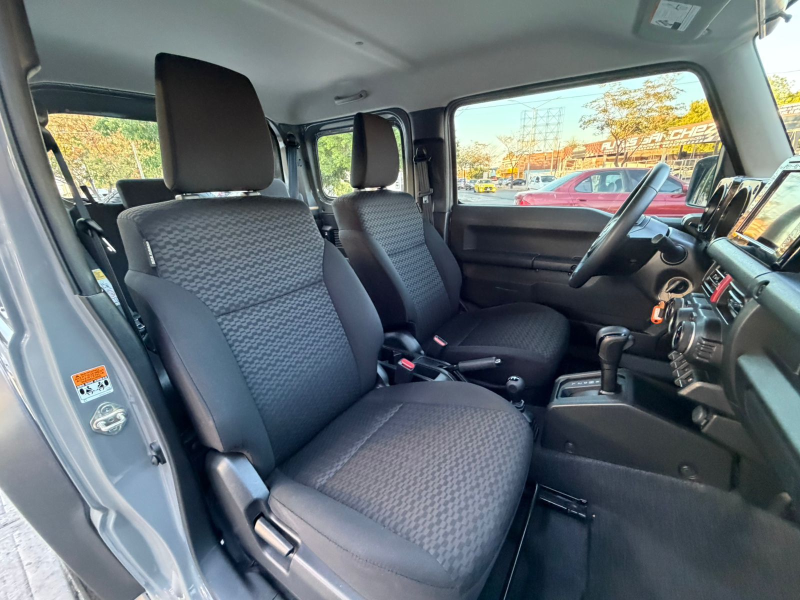 SUZUKI JIMNY