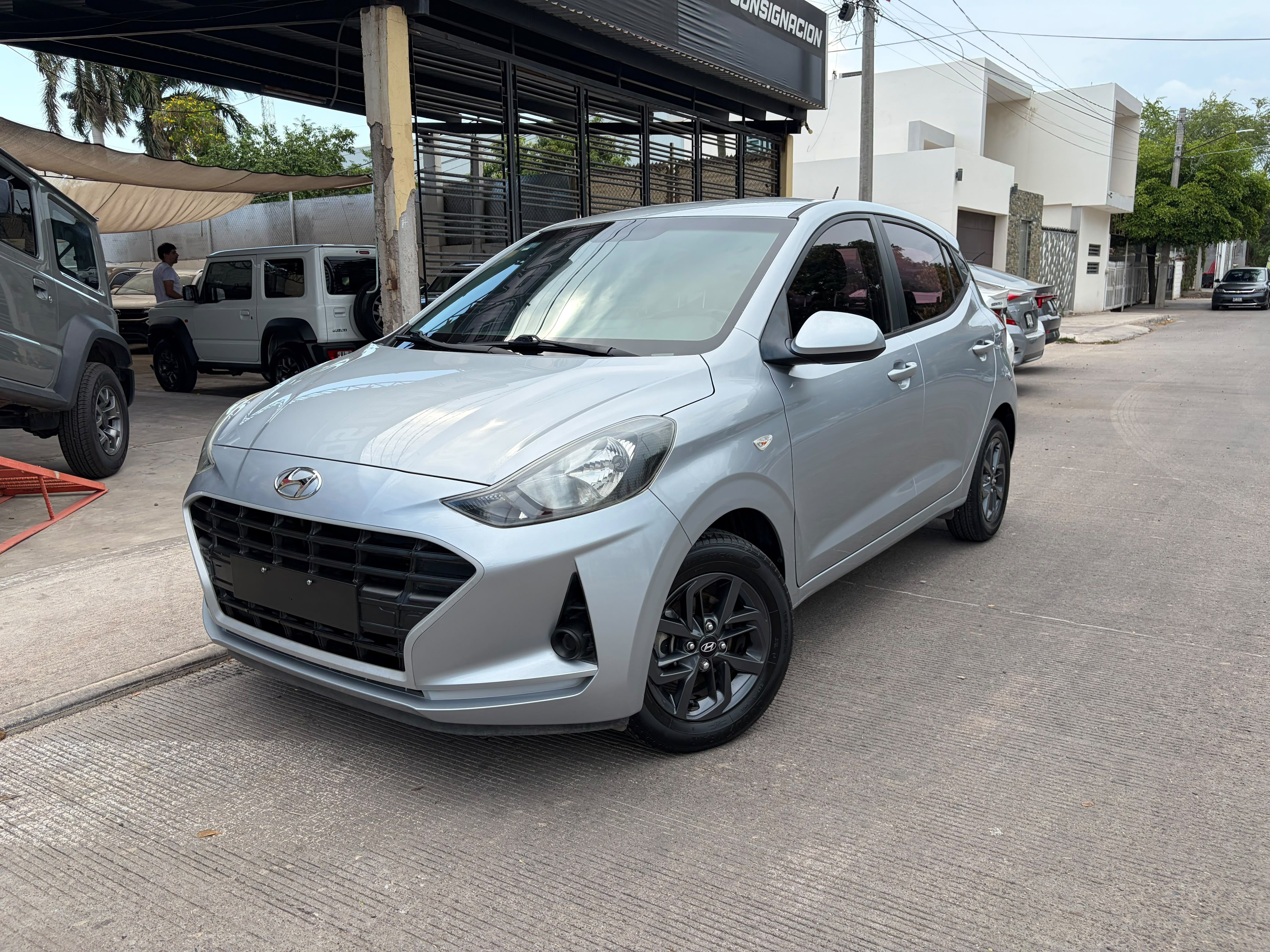 HYUNDAI GRAND I10