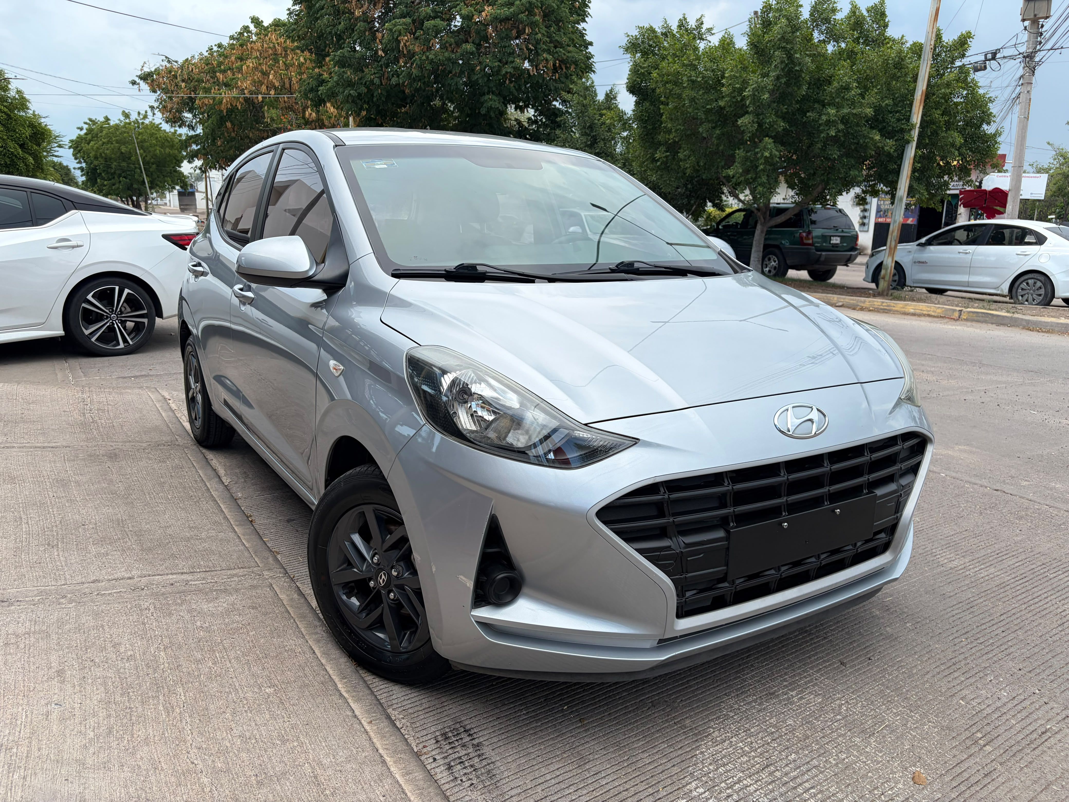 HYUNDAI GRAND I10