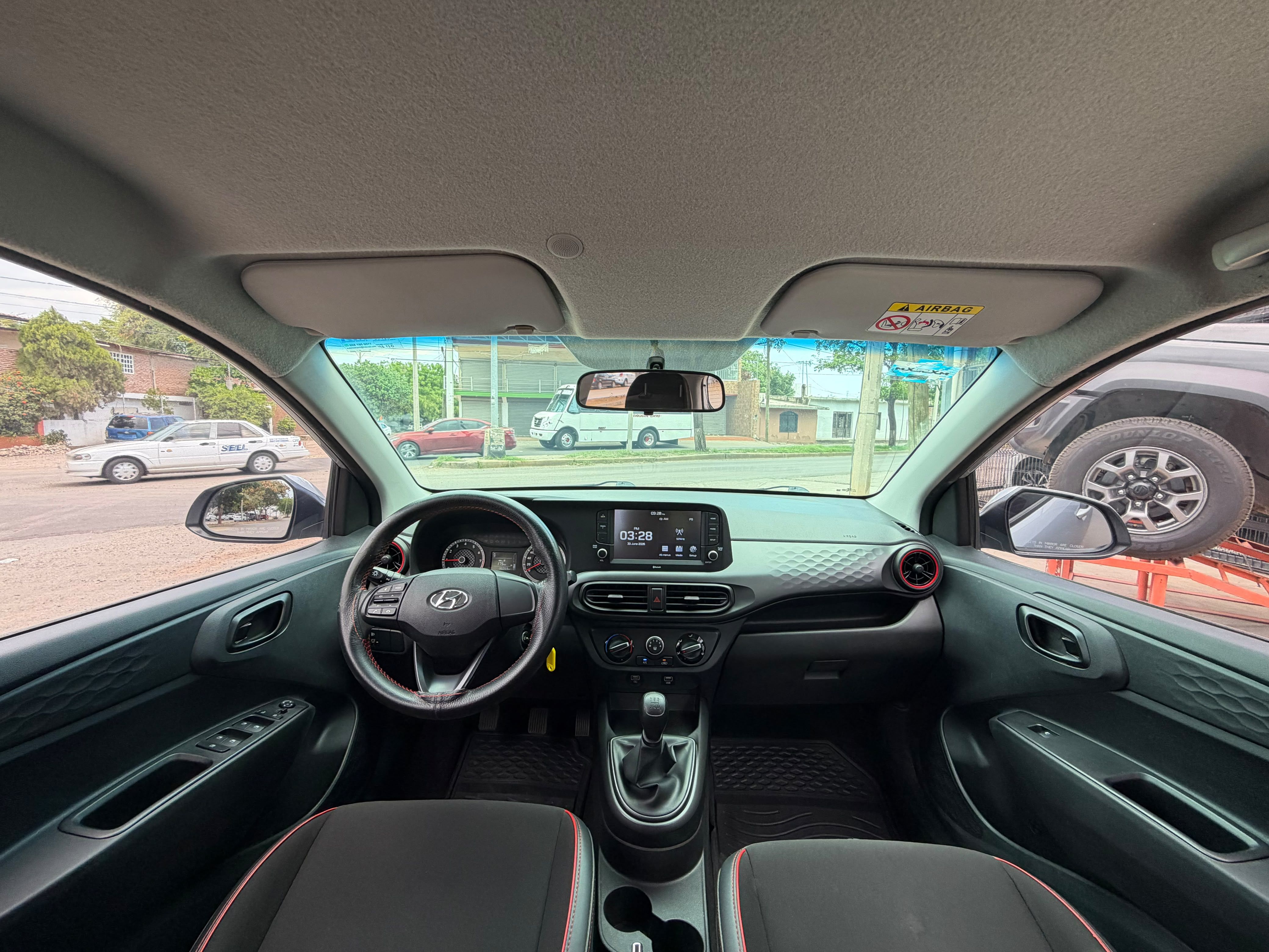 HYUNDAI GRAND I10