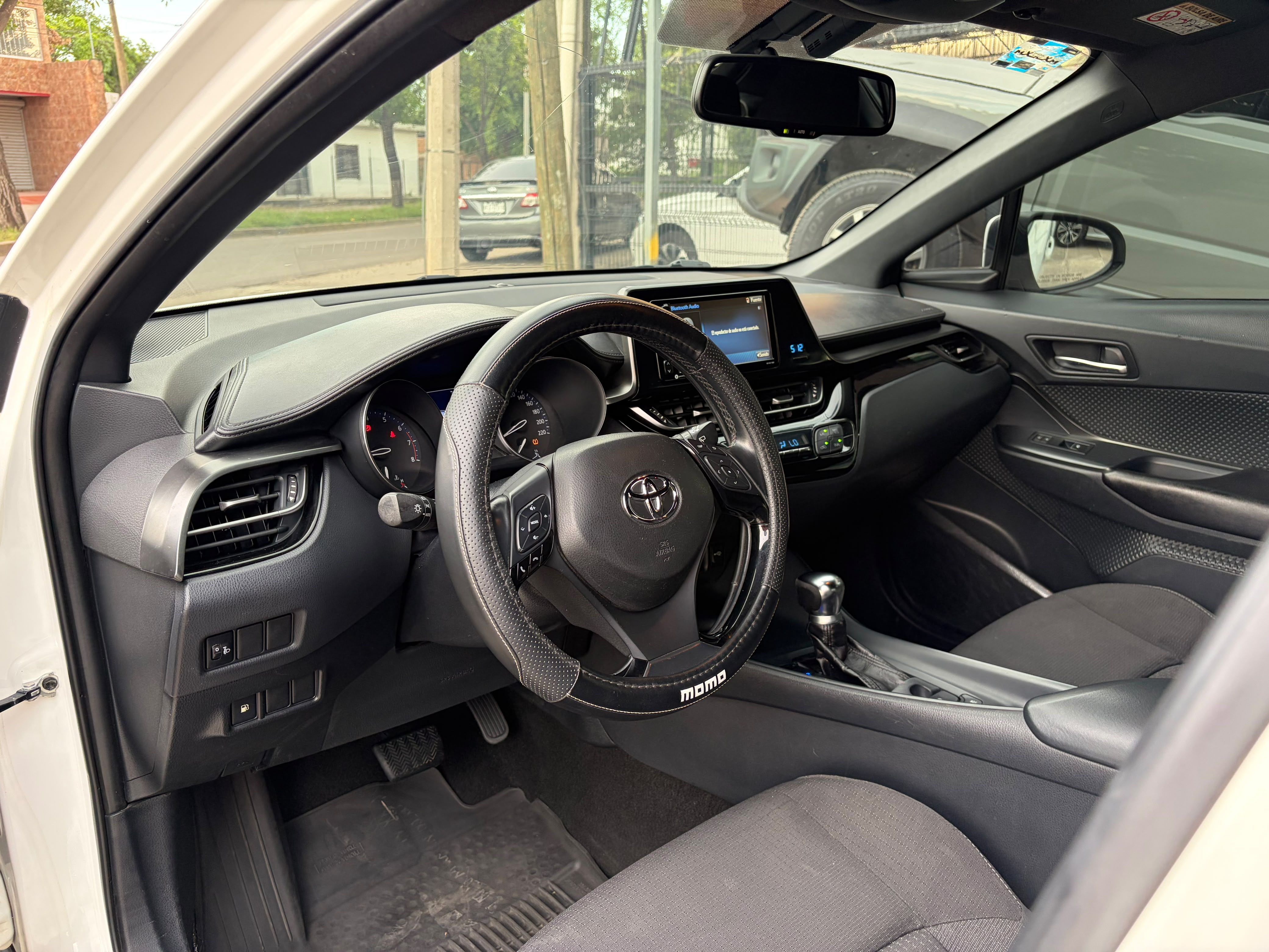 TOYOTA CHR