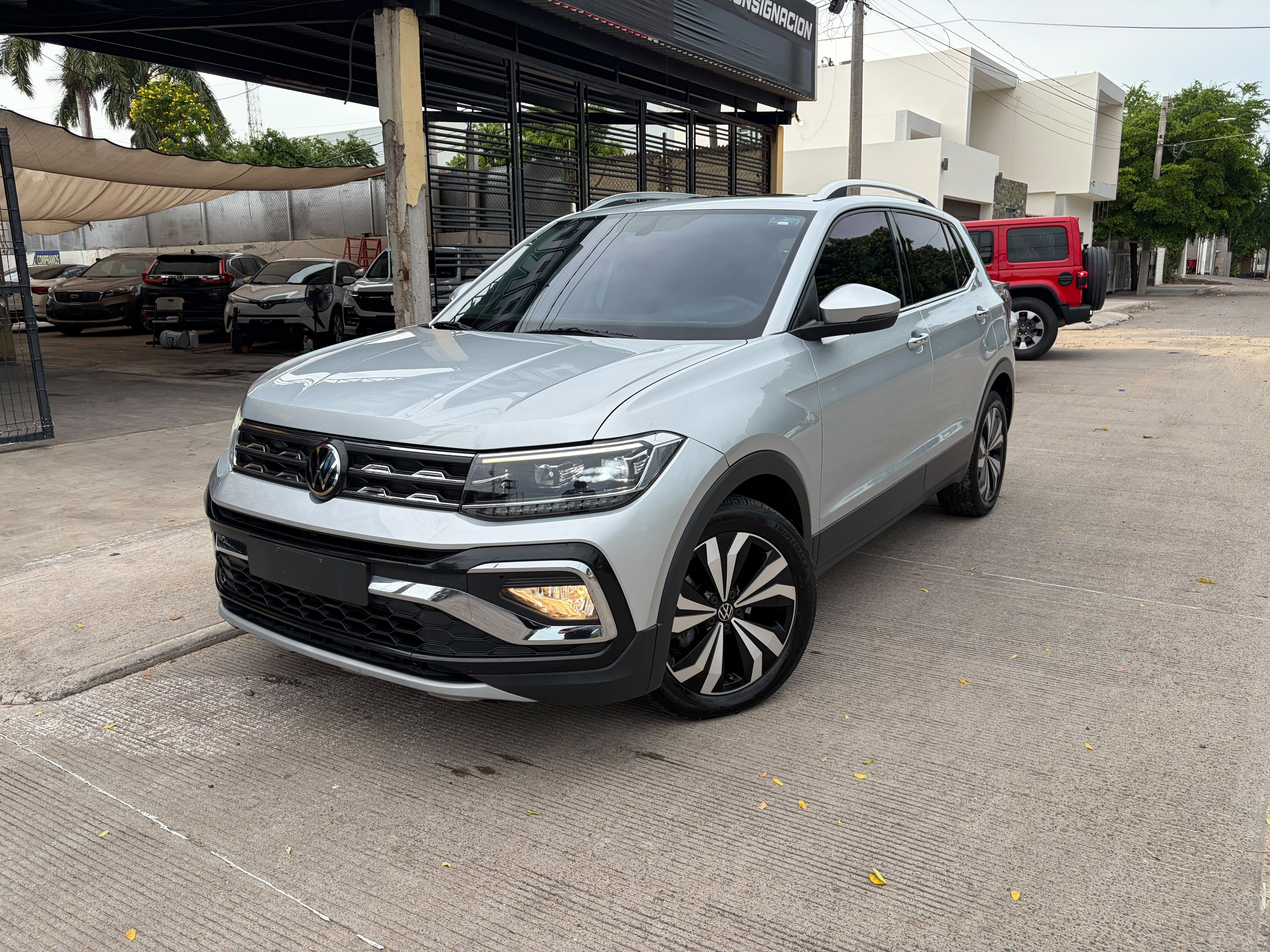 VOLKSWAGEN TAIGUN